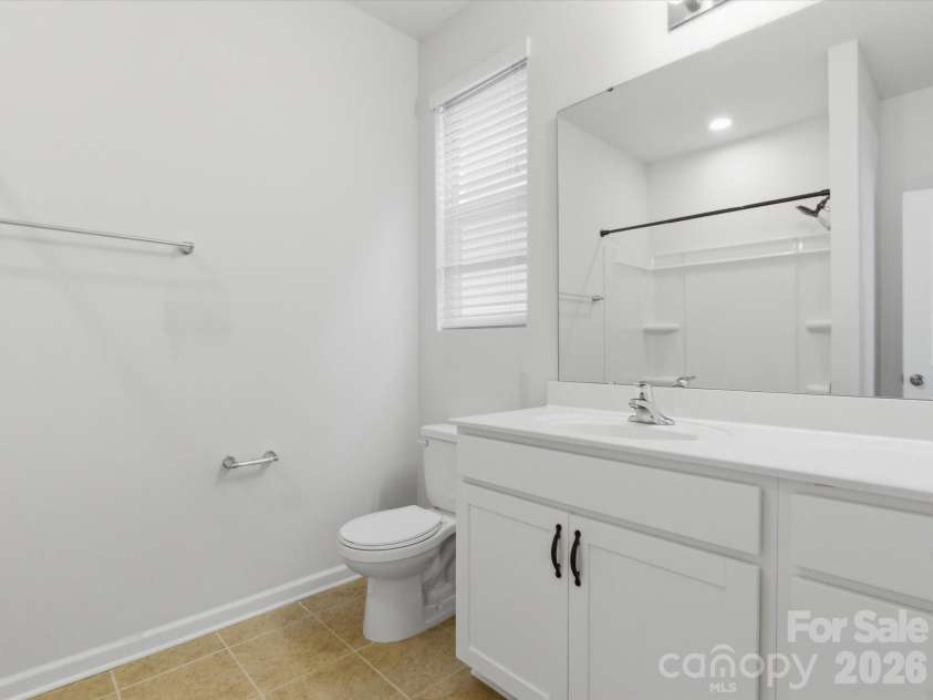 17033 Carolina Pine Row, Charlotte, NC 28278.  MLS# CAR4388329, YatesRealty ID 30504. 