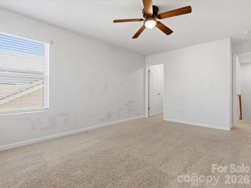 17033 Carolina Pine Row, Charlotte, NC 28278.  MLS# CAR4388329, YatesRealty ID 30504. 