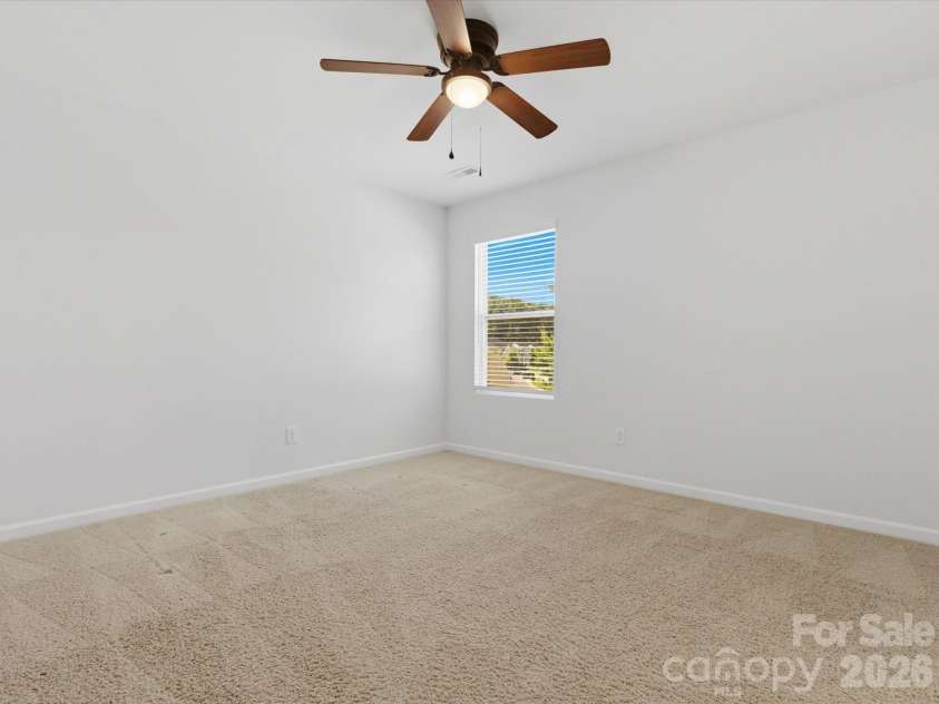 17033 Carolina Pine Row, Charlotte, NC 28278.  MLS# CAR4388329, YatesRealty ID 30504. 