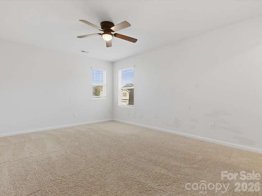 17033 Carolina Pine Row, Charlotte, NC 28278.  MLS# CAR4388329, YatesRealty ID 30504. 
