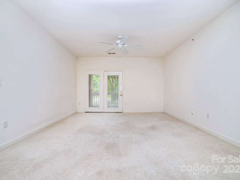 11829 Ridgeway Park Drive, Charlotte, NC 28277.  MLS# CAR4280682, YatesRealty ID 30505. 