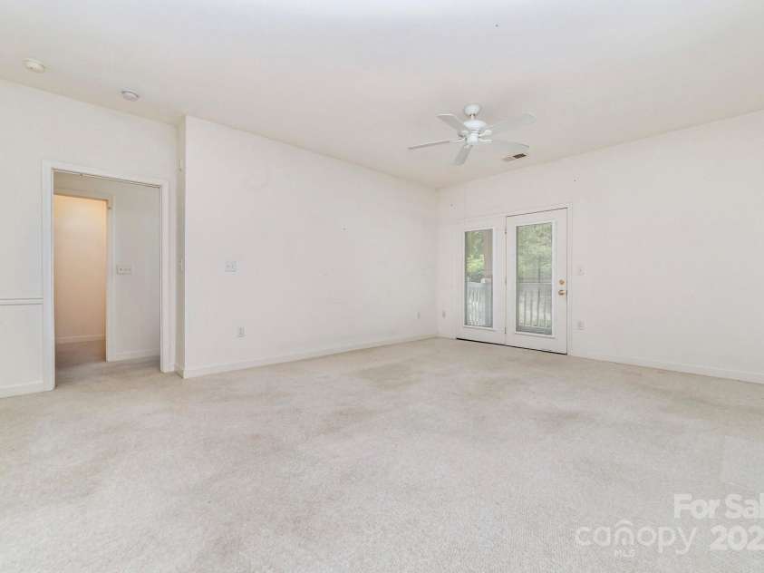 11829 Ridgeway Park Drive, Charlotte, NC 28277.  MLS# CAR4280682, YatesRealty ID 30505. 