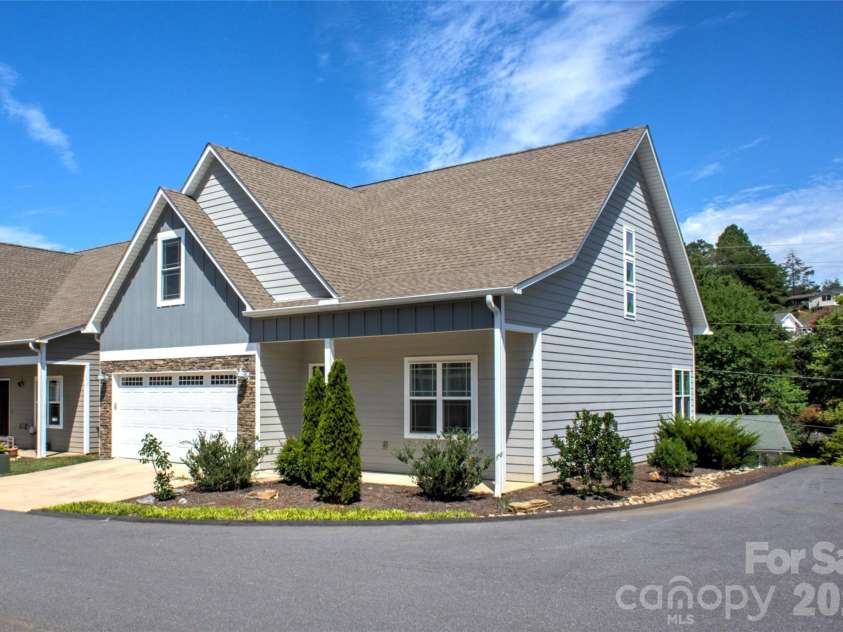 22 Water Pointe Way, Weaverville, NC 28787.  MLS# CAR4388539, YatesRealty ID 30505. Corner lot