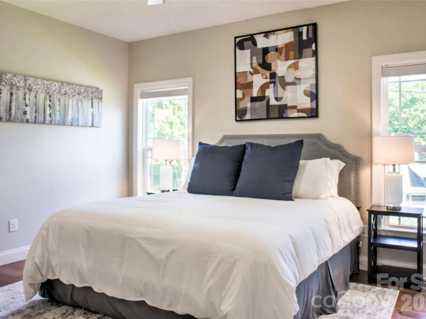 22 Water Pointe Way, Weaverville, NC 28787.  MLS# CAR4388539, YatesRealty ID 30505. Large primary bedroom on main