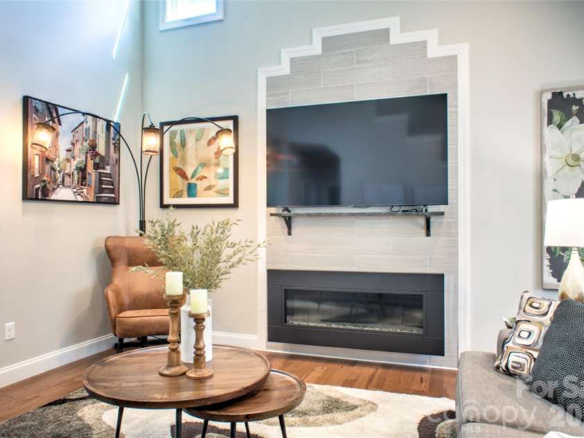 22 Water Pointe Way, Weaverville, NC 28787.  MLS# CAR4388539, YatesRealty ID 30505. Modern gas fireplace