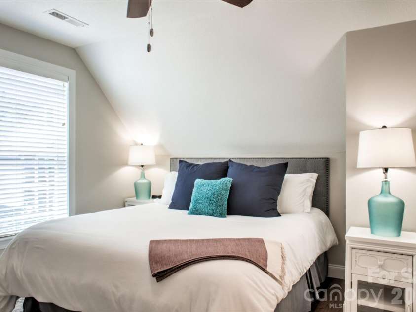 22 Water Pointe Way, Weaverville, NC 28787.  MLS# CAR4388539, YatesRealty ID 30505. Upstairs bedroom