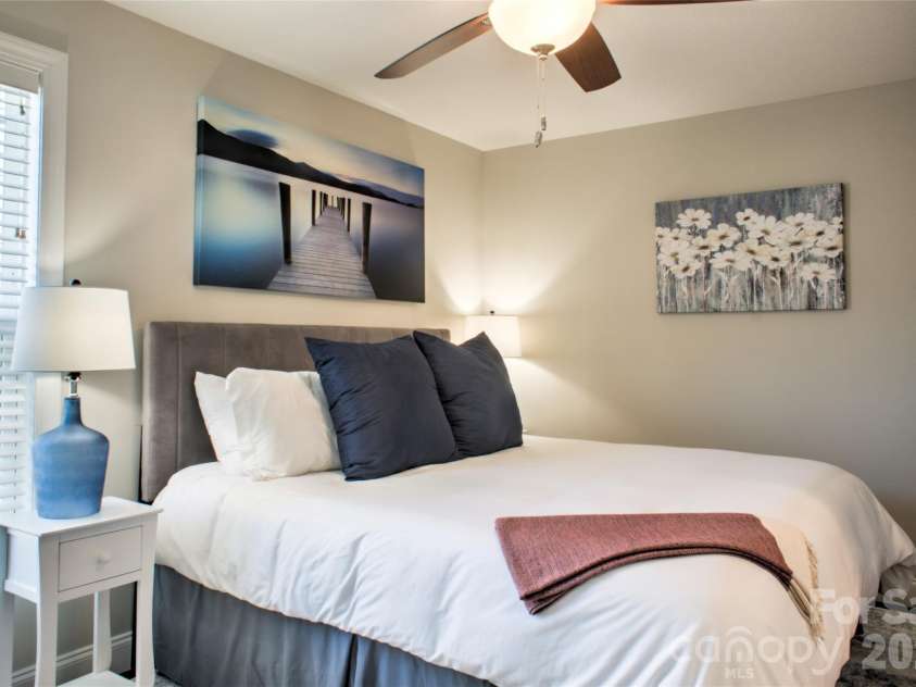22 Water Pointe Way, Weaverville, NC 28787.  MLS# CAR4388539, YatesRealty ID 30505. Upstairs bedroom