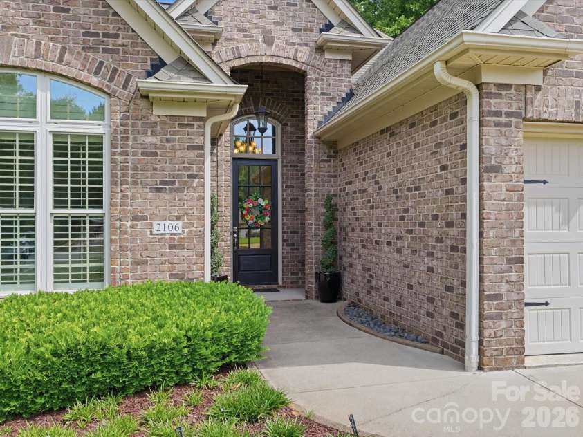 2106 Brookberry Lane, Gastonia, NC 28056.  MLS# CAR4389208, YatesRealty ID 30506. 