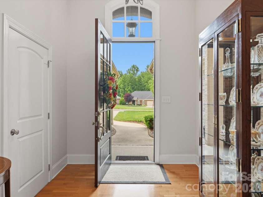 2106 Brookberry Lane, Gastonia, NC 28056.  MLS# CAR4389208, YatesRealty ID 30506. 