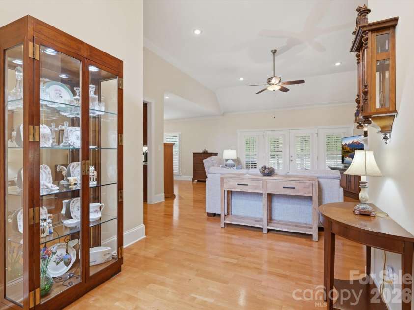 2106 Brookberry Lane, Gastonia, NC 28056.  MLS# CAR4389208, YatesRealty ID 30506. 