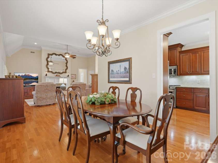 2106 Brookberry Lane, Gastonia, NC 28056.  MLS# CAR4389208, YatesRealty ID 30506. 