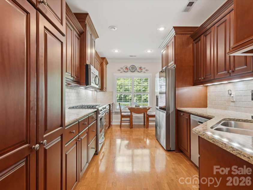2106 Brookberry Lane, Gastonia, NC 28056.  MLS# CAR4389208, YatesRealty ID 30506. 