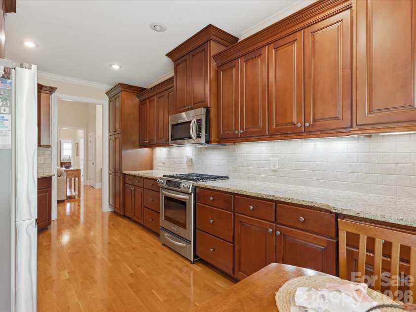 2106 Brookberry Lane, Gastonia, NC 28056.  MLS# CAR4389208, YatesRealty ID 30506. 