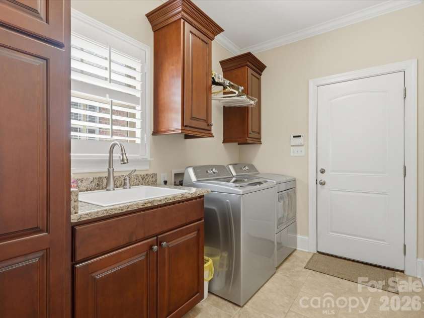 2106 Brookberry Lane, Gastonia, NC 28056.  MLS# CAR4389208, YatesRealty ID 30506. 