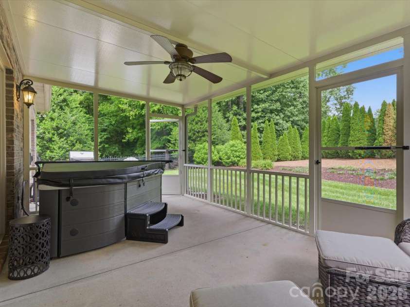 2106 Brookberry Lane, Gastonia, NC 28056.  MLS# CAR4389208, YatesRealty ID 30506. 