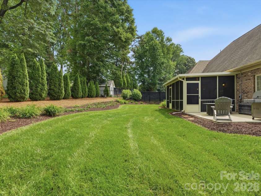 2106 Brookberry Lane, Gastonia, NC 28056.  MLS# CAR4389208, YatesRealty ID 30506. 
