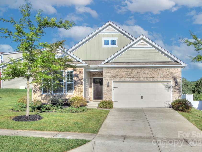 4333 Legacy Drive, Denver, NC 28037.  MLS# CAR4268766, YatesRealty ID 30506. Beautiful one story home