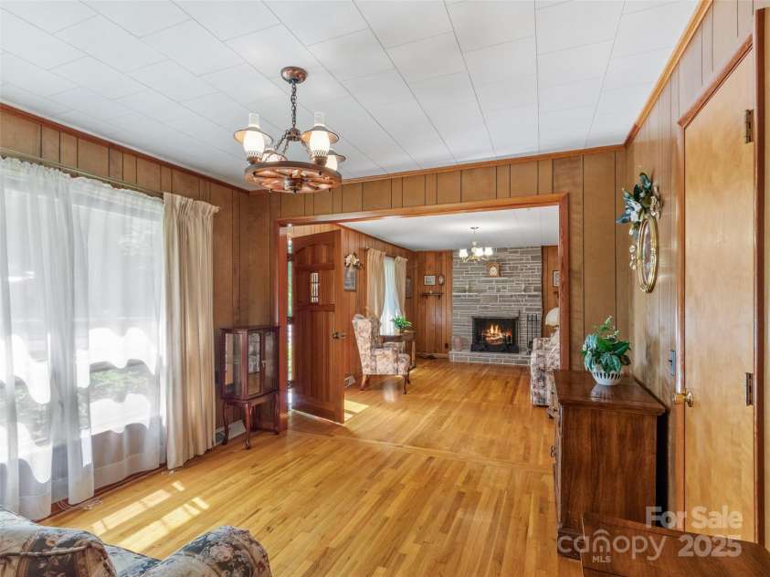 135 Indian Trail, Burnsville, NC 28714.  MLS# CAR4281935, YatesRealty ID 30507. 