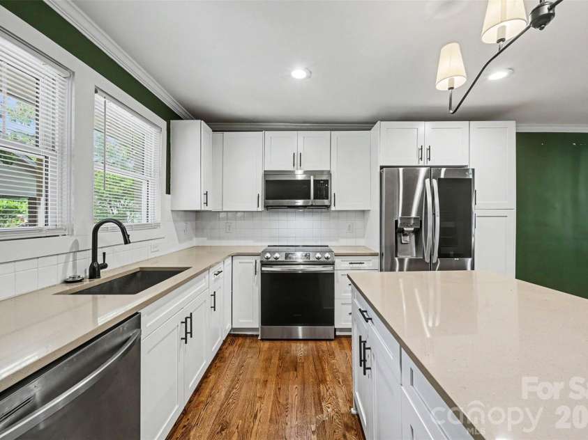 3001 Tuckaseegee Road, Charlotte, NC 28208.  MLS# CAR4367359, YatesRealty ID 30508. 