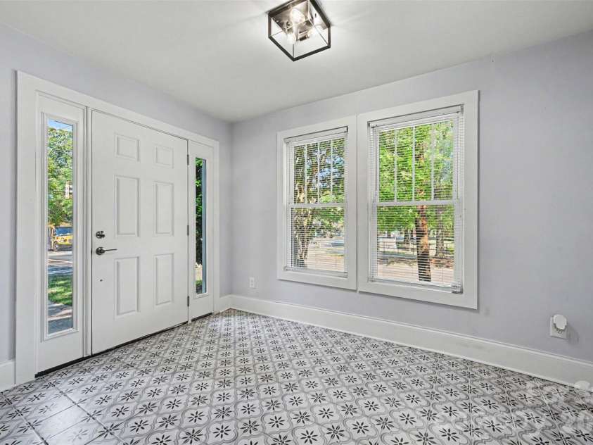 3001 Tuckaseegee Road, Charlotte, NC 28208.  MLS# CAR4367359, YatesRealty ID 30508. 