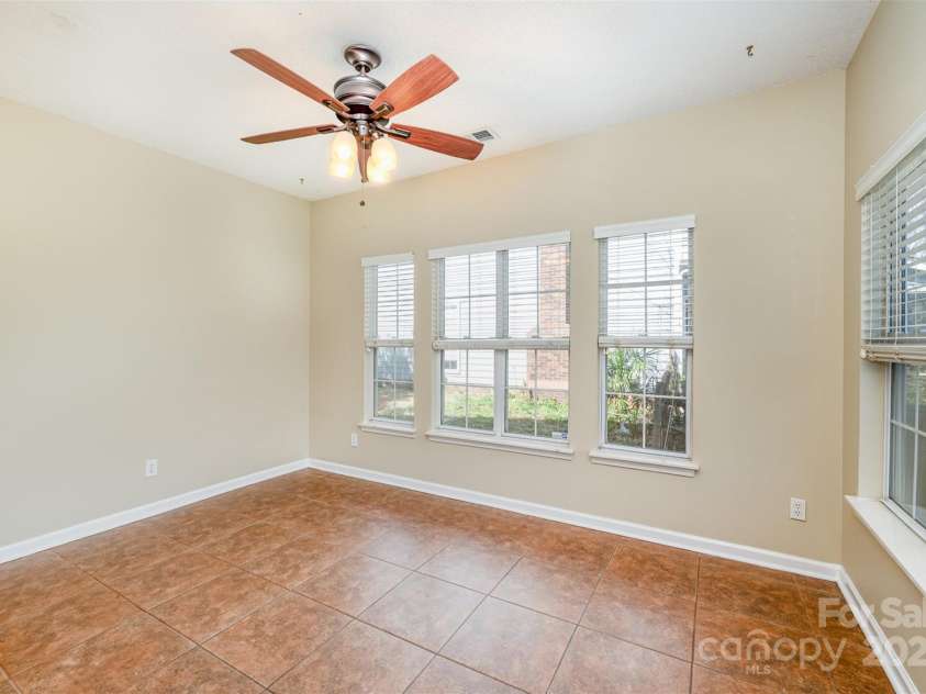 6720 Neuhoff Lane, Charlotte, NC 28269.  MLS# CAR4231880, YatesRealty ID 3051. 