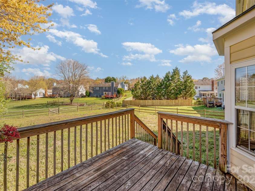 6720 Neuhoff Lane, Charlotte, NC 28269.  MLS# CAR4231880, YatesRealty ID 3051. 