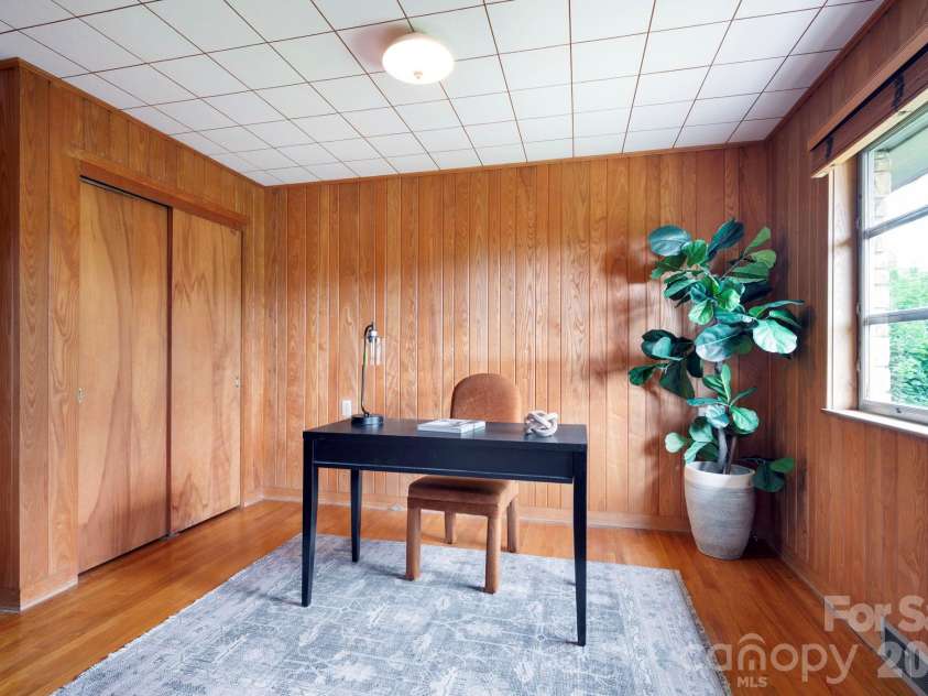 99 Marlborough Road, Asheville, NC 28804.  MLS# CAR4383344, YatesRealty ID 30510. Office-Study or Bedroom