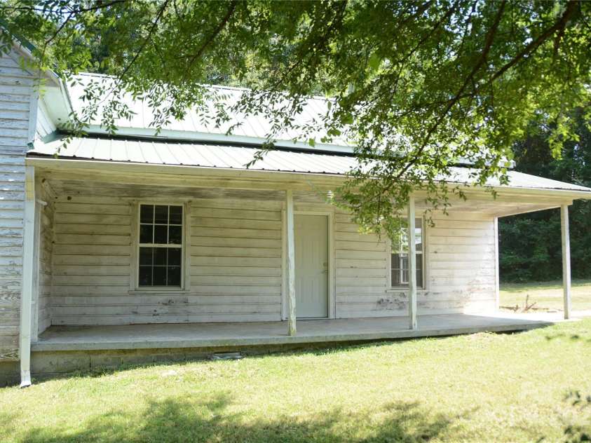 3327 York Street, Sharon, SC 29742.  MLS# CAR4286225, YatesRealty ID 30511. 