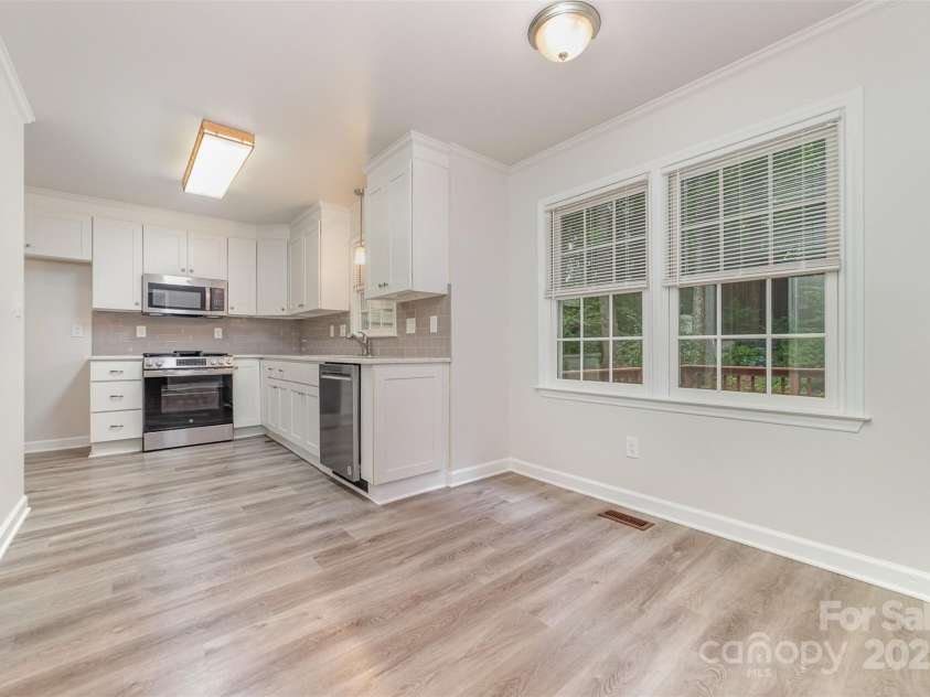 10606 Danesway Lane, Cornelius, NC 28031.  MLS# CAR4270112, YatesRealty ID 30512. 