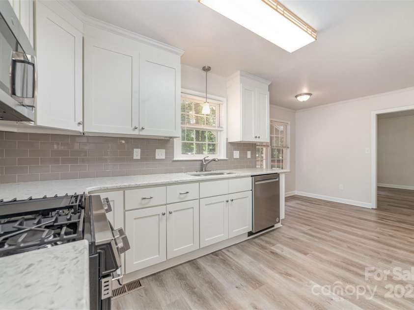 10606 Danesway Lane, Cornelius, NC 28031.  MLS# CAR4270112, YatesRealty ID 30512. 