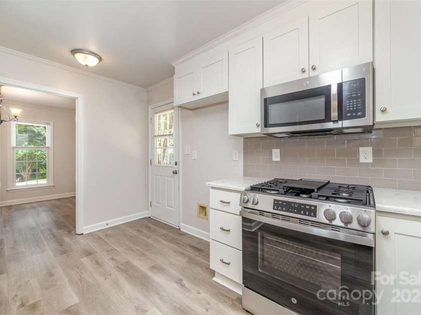 10606 Danesway Lane, Cornelius, NC 28031.  MLS# CAR4270112, YatesRealty ID 30512. 