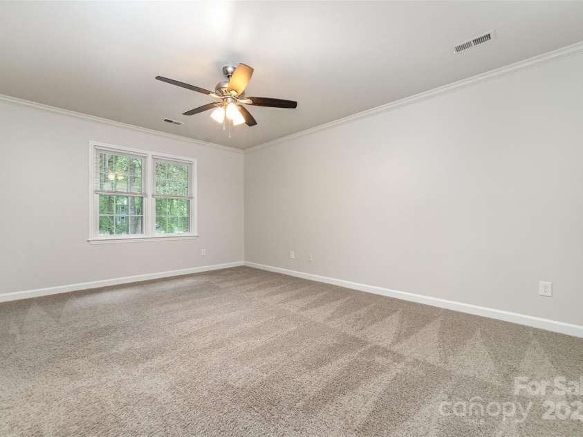 10606 Danesway Lane, Cornelius, NC 28031.  MLS# CAR4270112, YatesRealty ID 30512. 