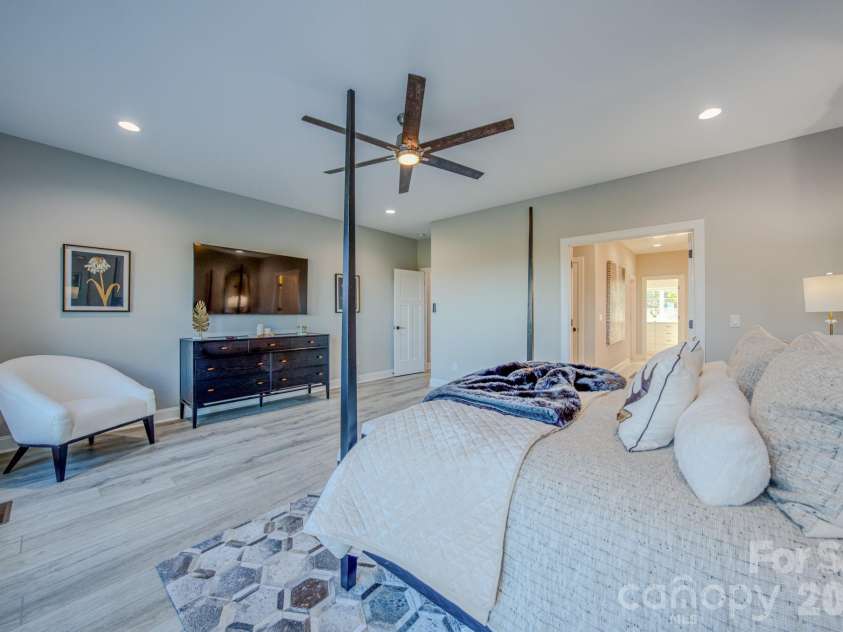 2488 Catawba Falls Parkway, Black Mountain, NC 28711.  MLS# CAR4388597, YatesRealty ID 30516. 