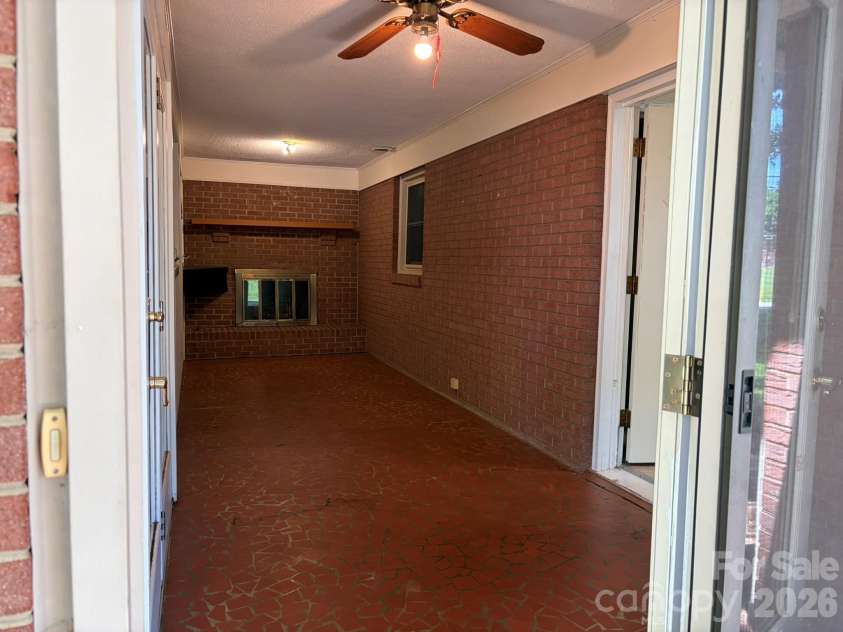 110 1st Street Place, Conover, NC 28613.  MLS# CAR4390442, YatesRealty ID 30517. 