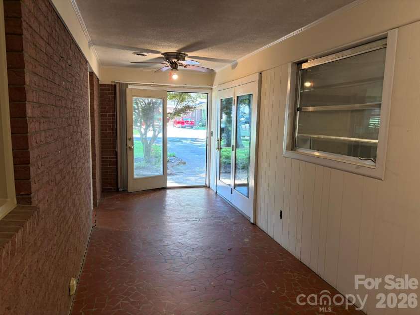 110 1st Street Place, Conover, NC 28613.  MLS# CAR4390442, YatesRealty ID 30517. 