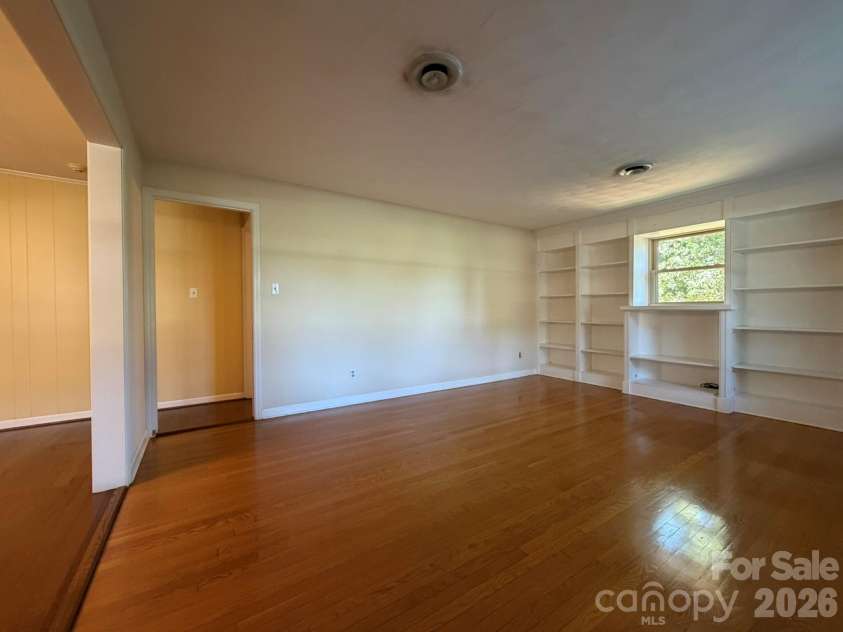 110 1st Street Place, Conover, NC 28613.  MLS# CAR4390442, YatesRealty ID 30517. 