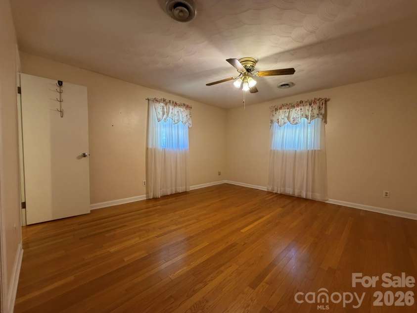 110 1st Street Place, Conover, NC 28613.  MLS# CAR4390442, YatesRealty ID 30517. 