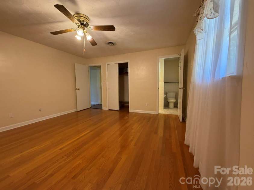 110 1st Street Place, Conover, NC 28613.  MLS# CAR4390442, YatesRealty ID 30517. 