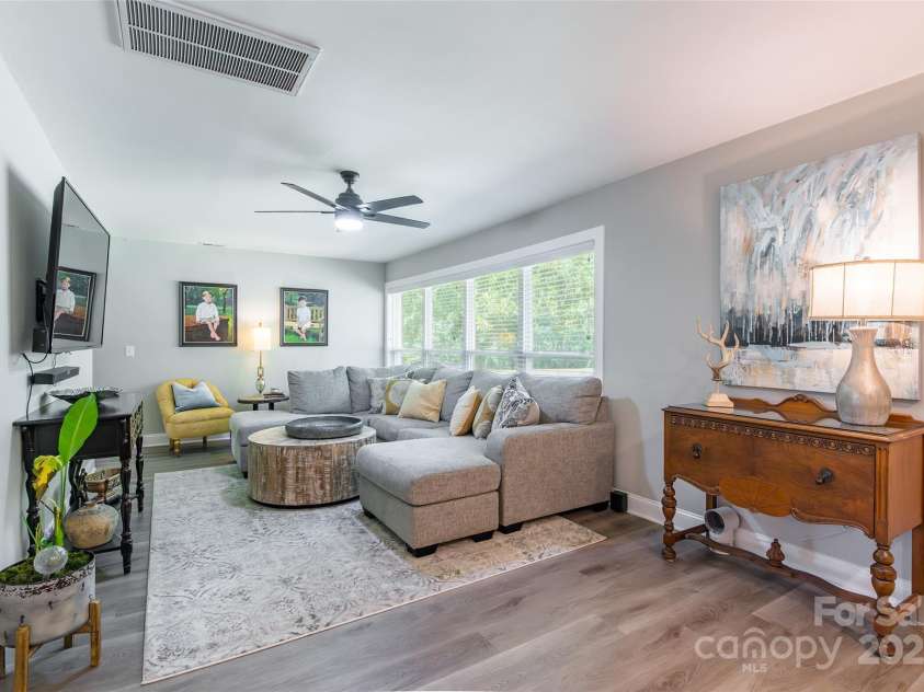 1631 Wendover Court, Rock Hill, SC 29732.  MLS# CAR4283774, YatesRealty ID 30517. 