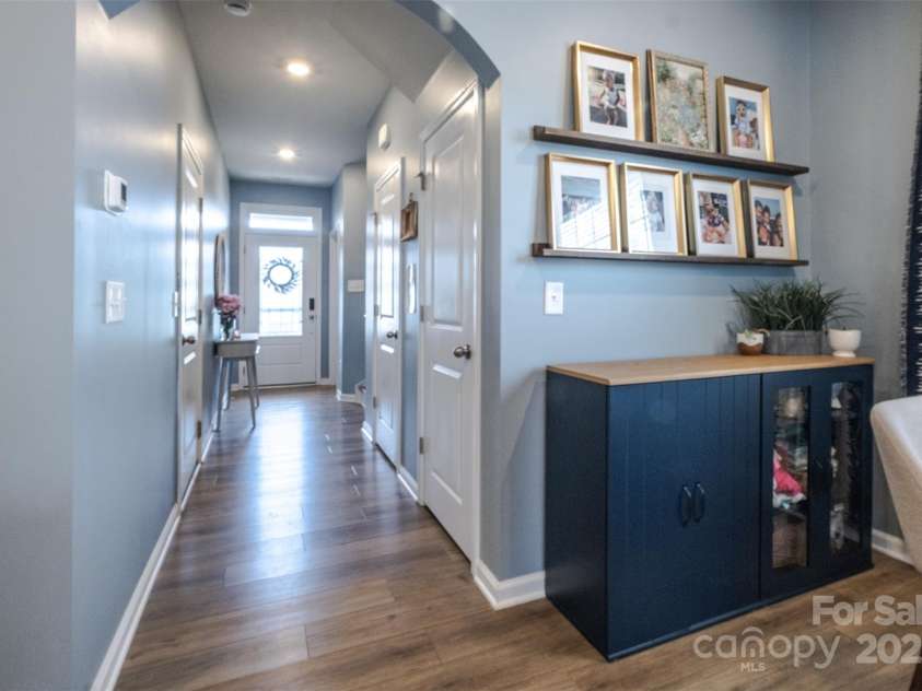 5036 Moss Pine Way, Tega Cay, SC 29708.  MLS# CAR4283951, YatesRealty ID 30518. Foyer