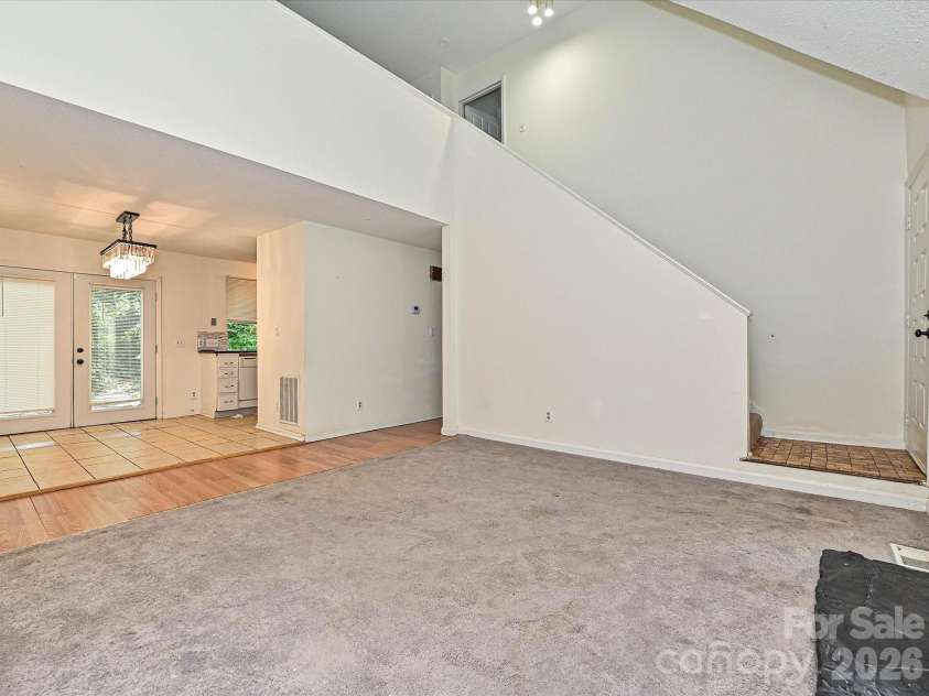8401 Barncliff Road, Charlotte, NC 28227.  MLS# CAR4404794, YatesRealty ID 30518. 