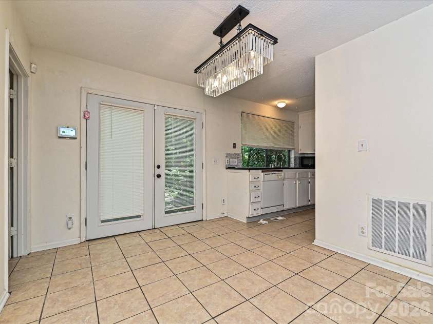 8401 Barncliff Road, Charlotte, NC 28227.  MLS# CAR4404794, YatesRealty ID 30518. 