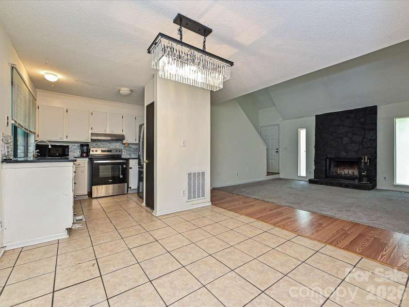 8401 Barncliff Road, Charlotte, NC 28227.  MLS# CAR4404794, YatesRealty ID 30518. 