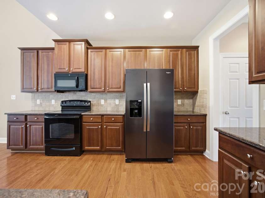 10149 Linksland Drive, Huntersville, NC 28078.  MLS# CAR4386640, YatesRealty ID 30519. 