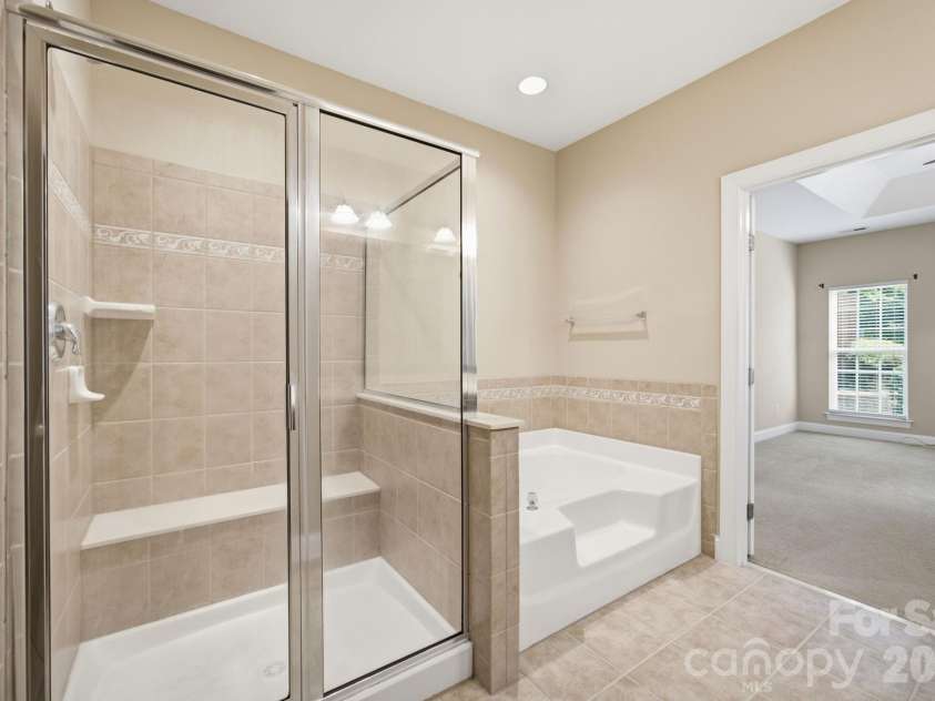 10149 Linksland Drive, Huntersville, NC 28078.  MLS# CAR4386640, YatesRealty ID 30519. 