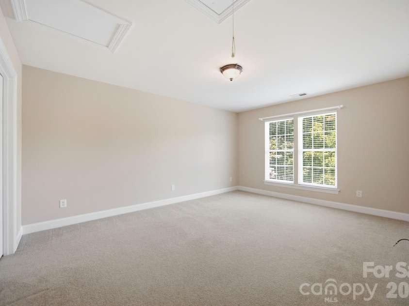 10149 Linksland Drive, Huntersville, NC 28078.  MLS# CAR4386640, YatesRealty ID 30519. 