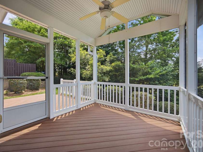 10149 Linksland Drive, Huntersville, NC 28078.  MLS# CAR4386640, YatesRealty ID 30519. 