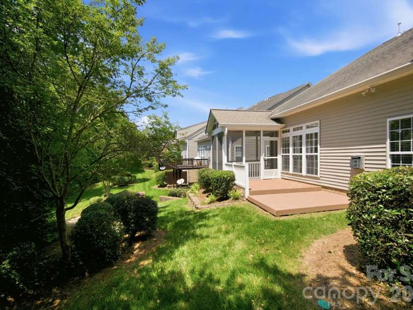10149 Linksland Drive, Huntersville, NC 28078.  MLS# CAR4386640, YatesRealty ID 30519. 