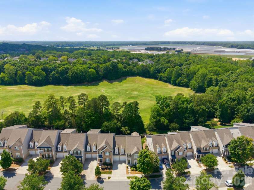 10149 Linksland Drive, Huntersville, NC 28078.  MLS# CAR4386640, YatesRealty ID 30519. 