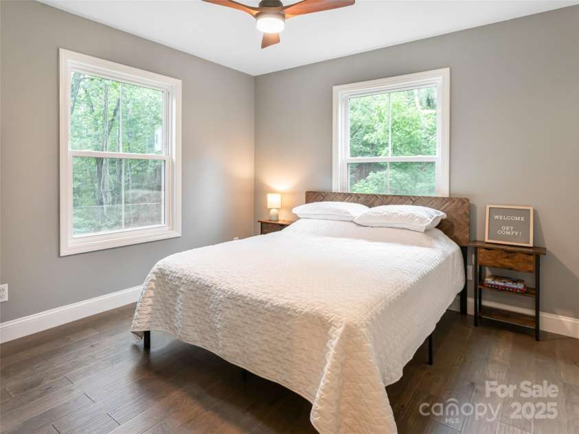 239 Bonnies Meadow Place, Asheville, NC 28806.  MLS# CAR4279570, YatesRealty ID 30519. 